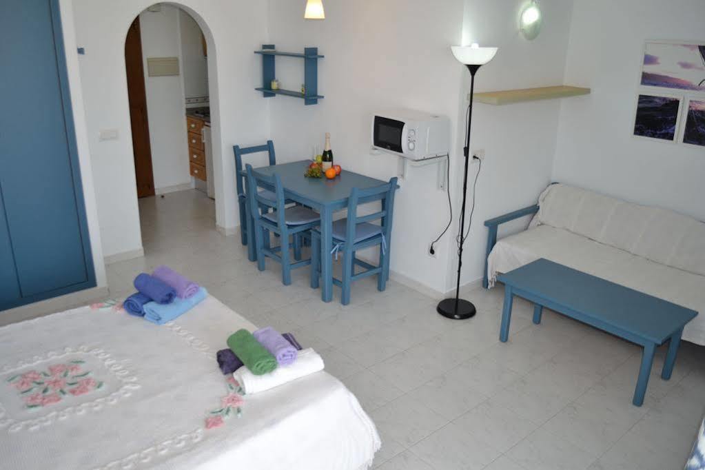 Apartamentos Can Marsalet Porto Colom Exterior foto